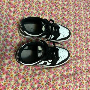 Nike Kids Black and White Sneakers
